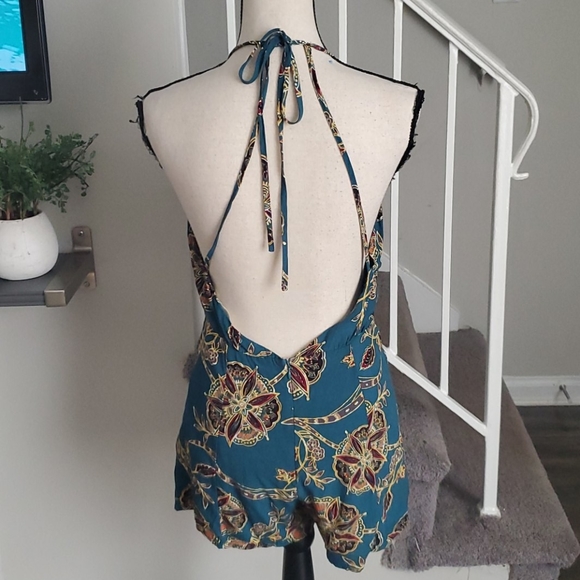 Magnolia South Backless Keyhole Front Romper - Picture 2 of 8